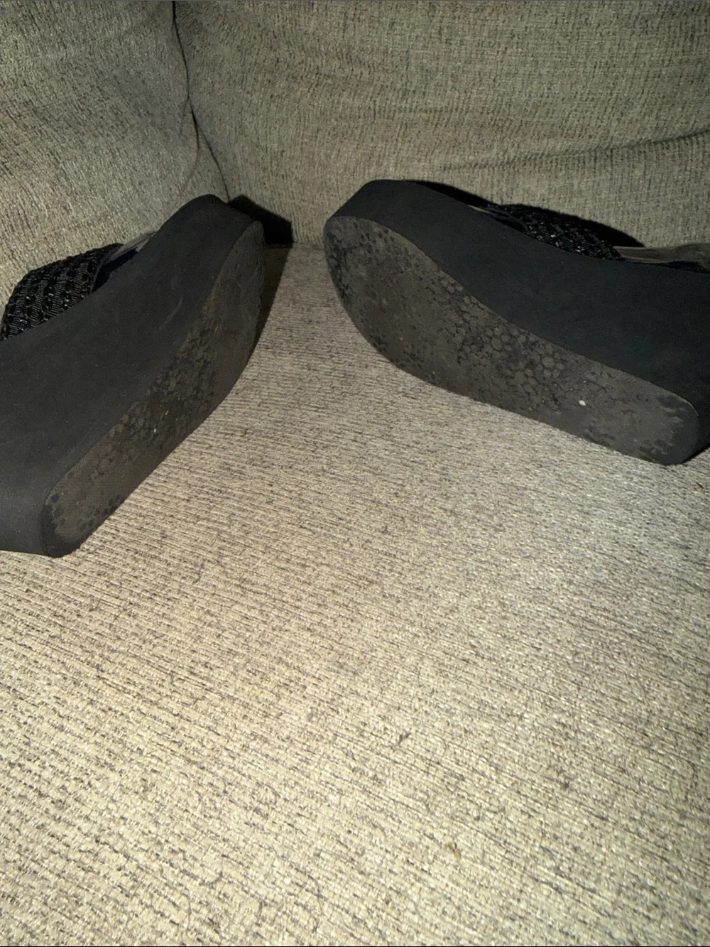 Platform Wedge Thong Sandals - Black size 8. Y2K